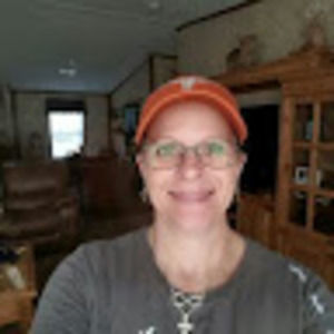 Meet your Posher, Debbie